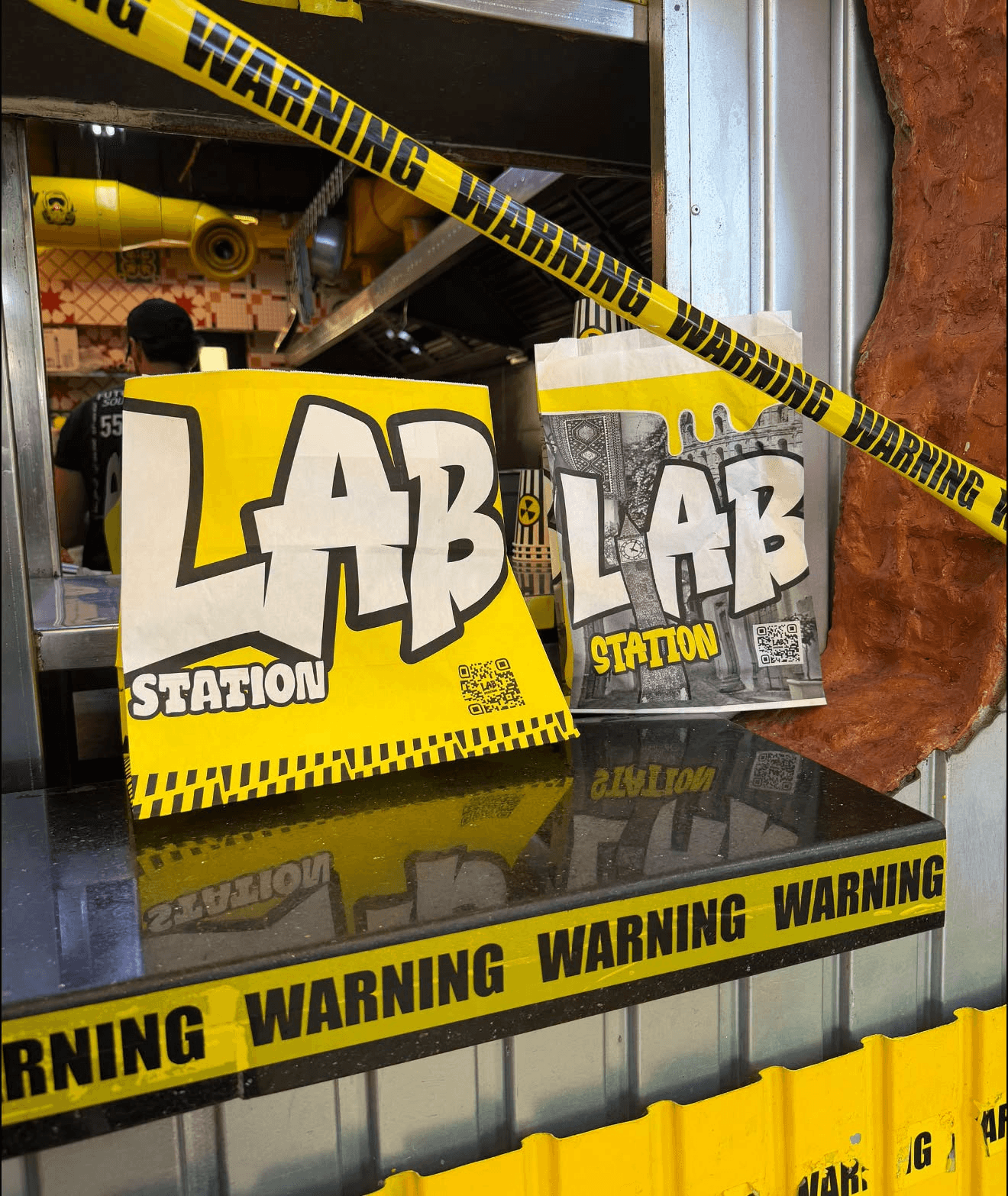 Lab Station packaging display